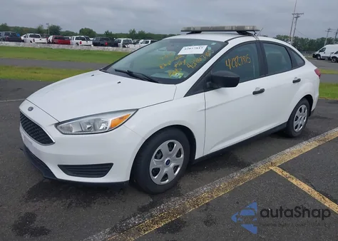 2015 Ford Focus S z USA, uszkodzony, nr VIN 1FADP3E20FL360312